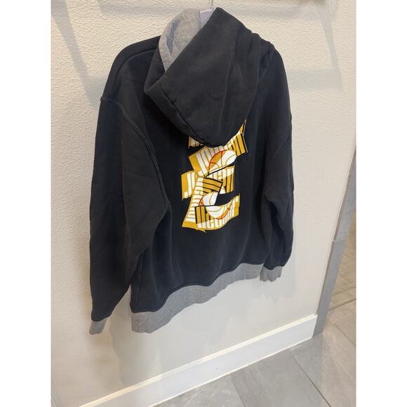 Michael Jordan Black Hoodie – Retro Basketball Pullover Sweatshirt with Logo L - Picture 2 of 4